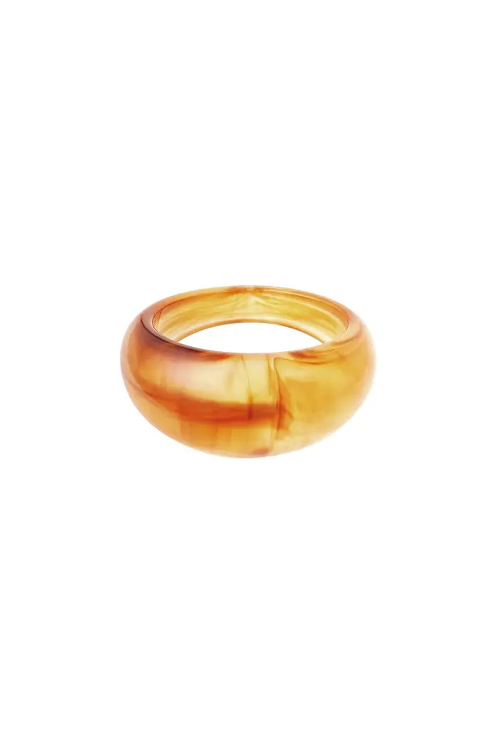 Ring aus Polyresin