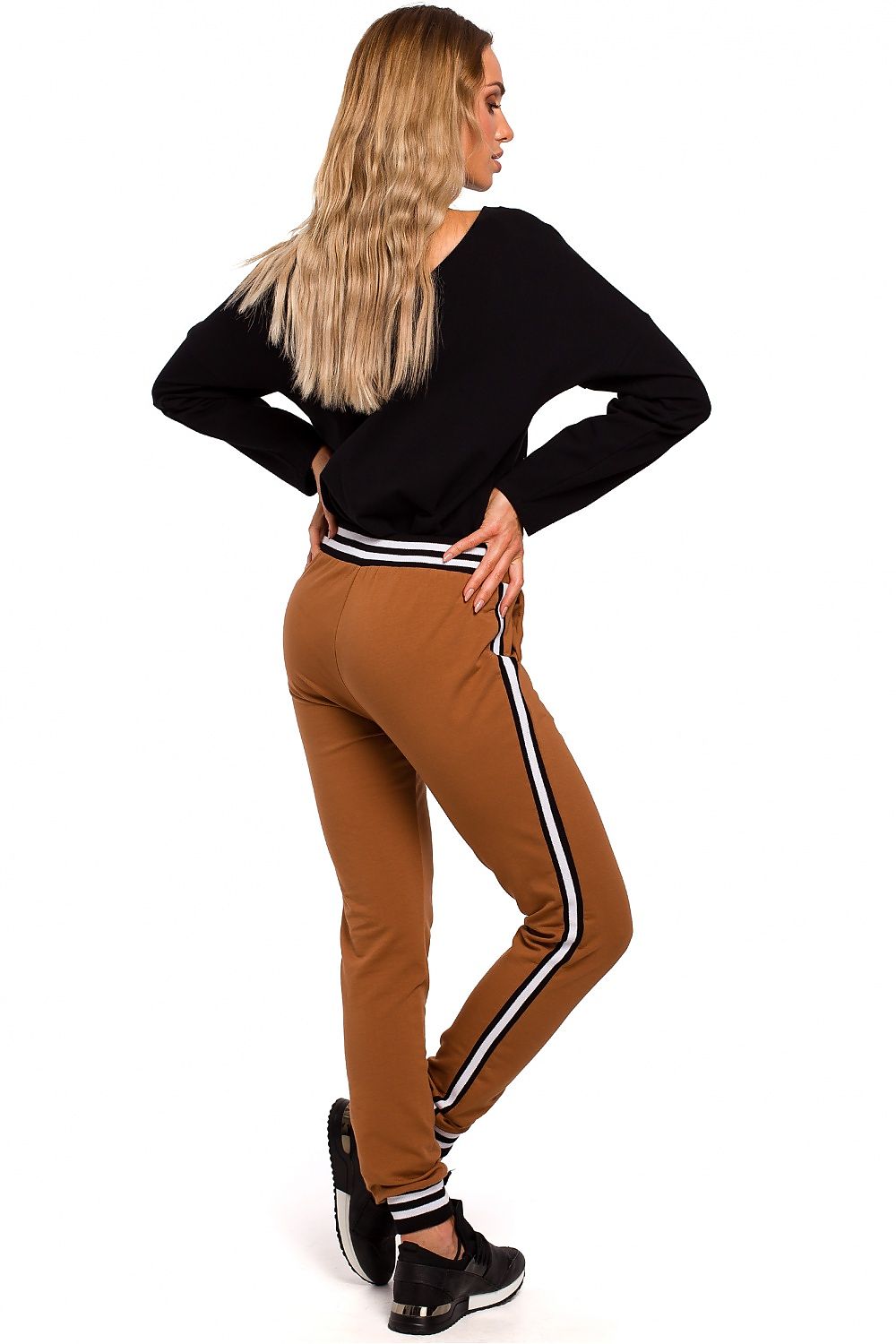  Damesbroek model 135471 Moe 